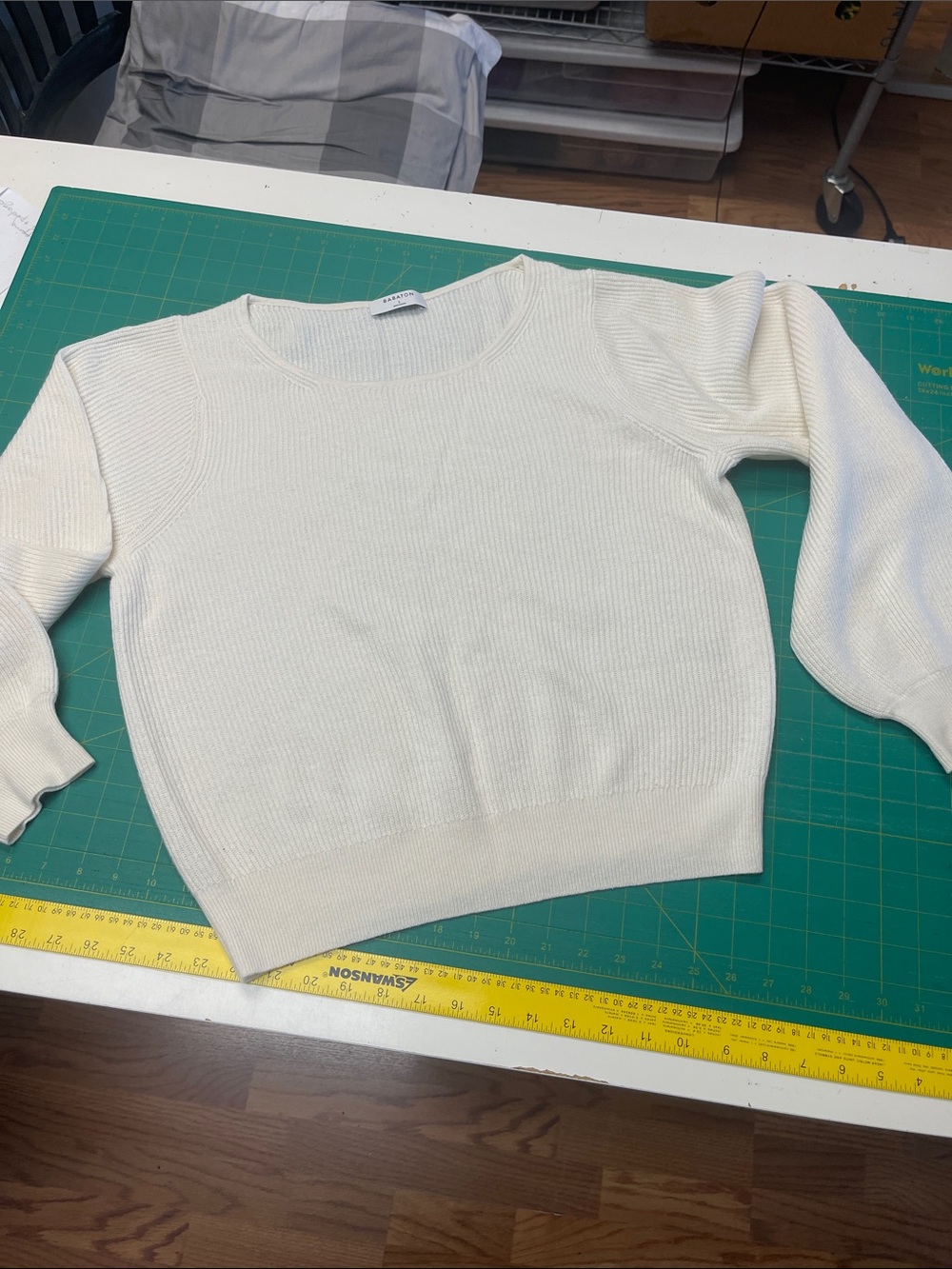 Banana Republic Cream Ribbed Scoop Neck Sweater